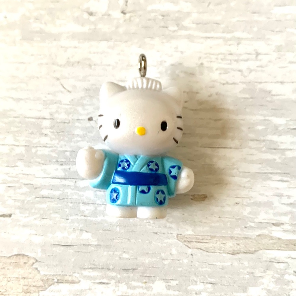 Vintage 2001 Sanrio Gotochi Hello Kitty Netsuke Pendant Charm Blue Kimono